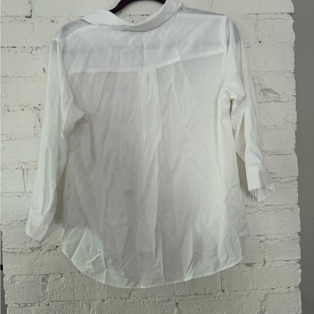 Uniqlo White Button Down Shirt Relaxed Fit Notched Collar - Picture 3 of 3